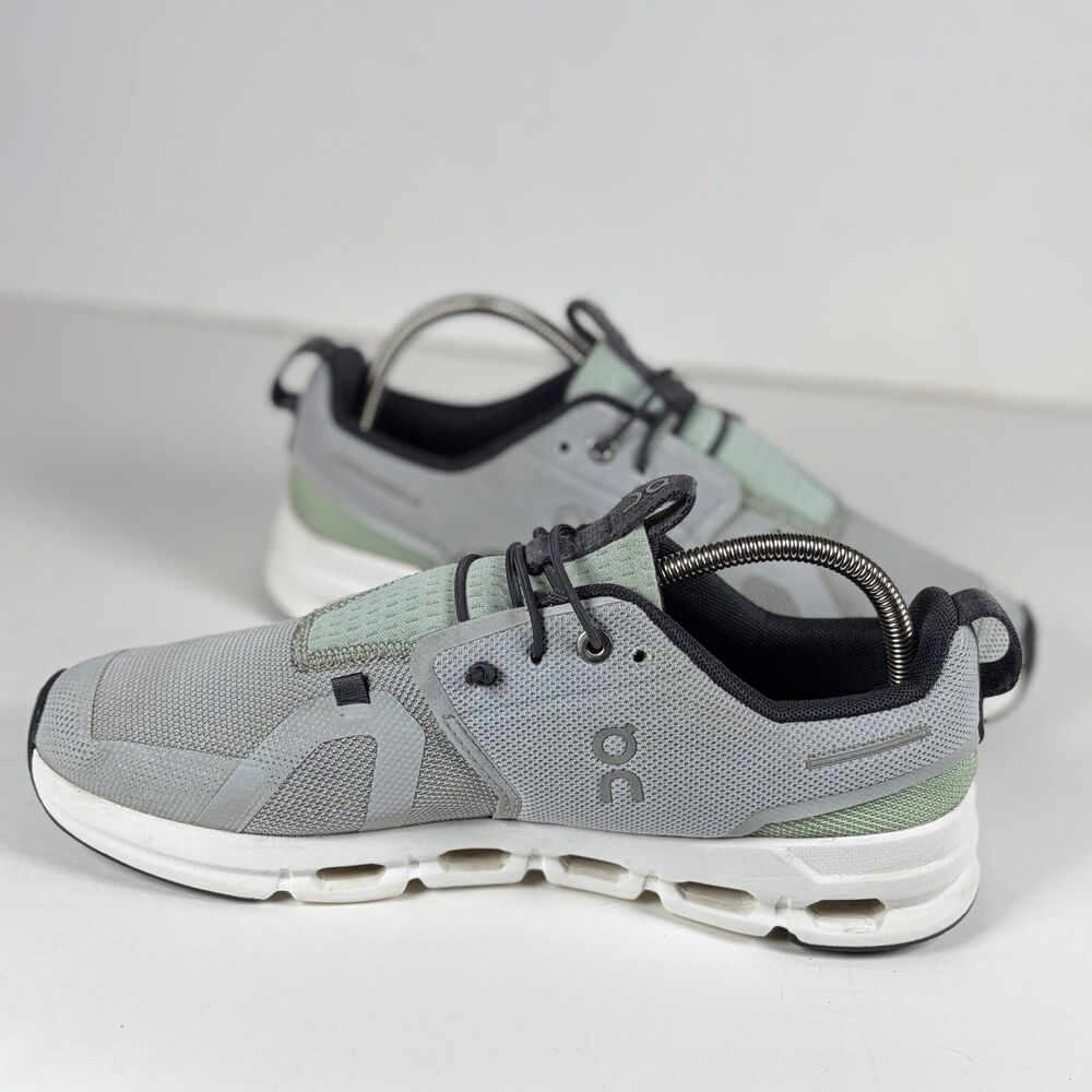 ON Cloud Sky Youth "Glacier Sage" Kids Size 6 Running Shoes 3YD11442594 - Picture 5 of 8
